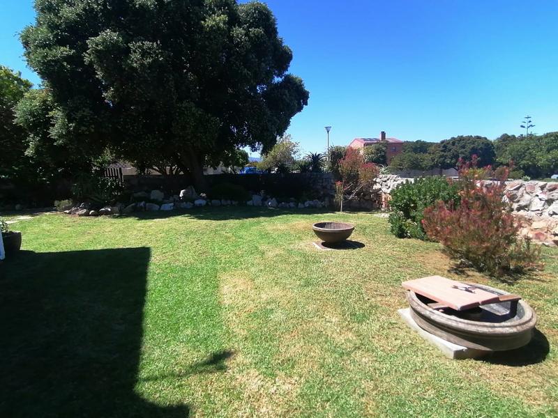 5 Bedroom Property for Sale in Sandbaai Western Cape